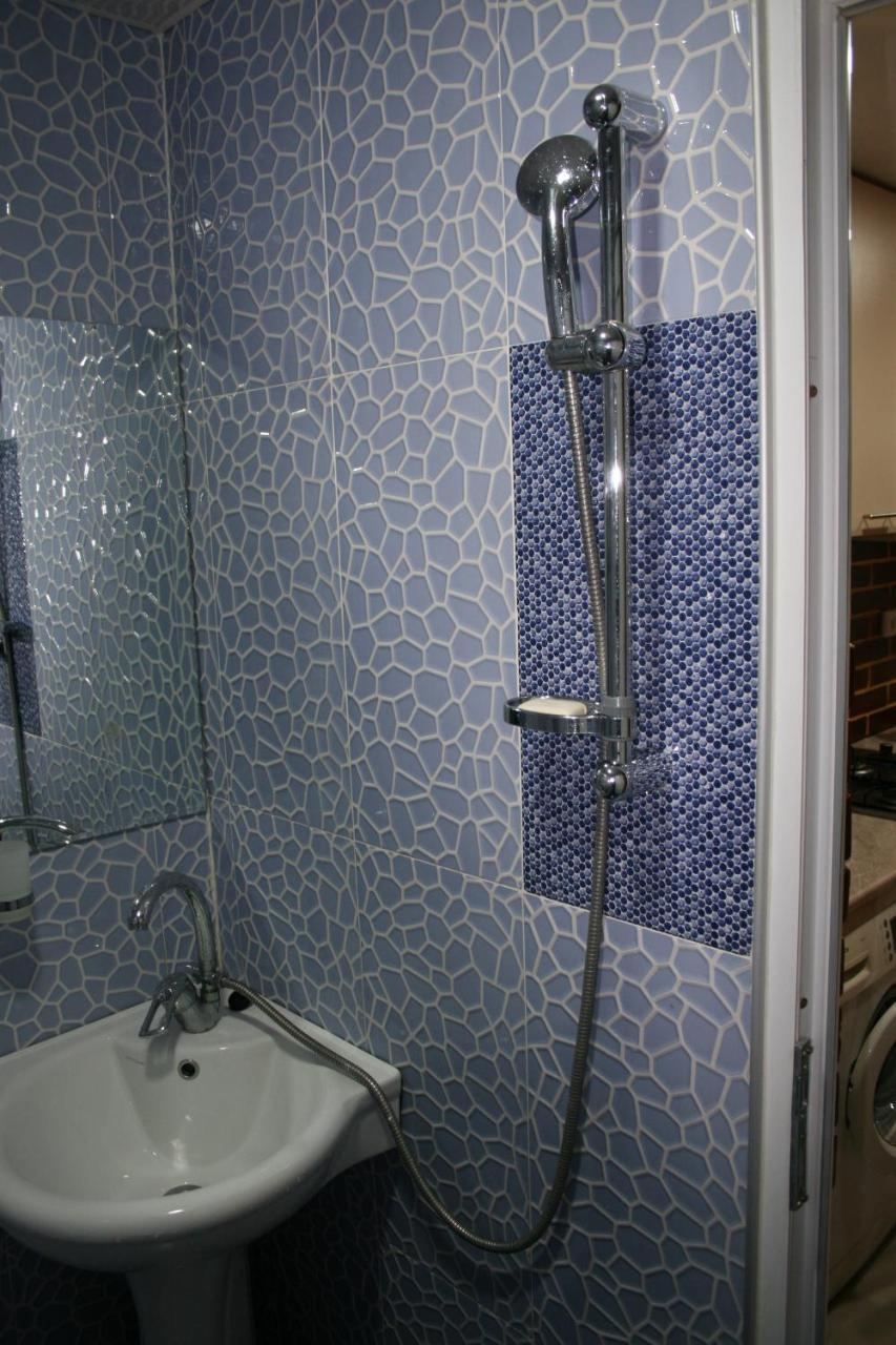 Guest House Nima Borzsomi Kültér fotó